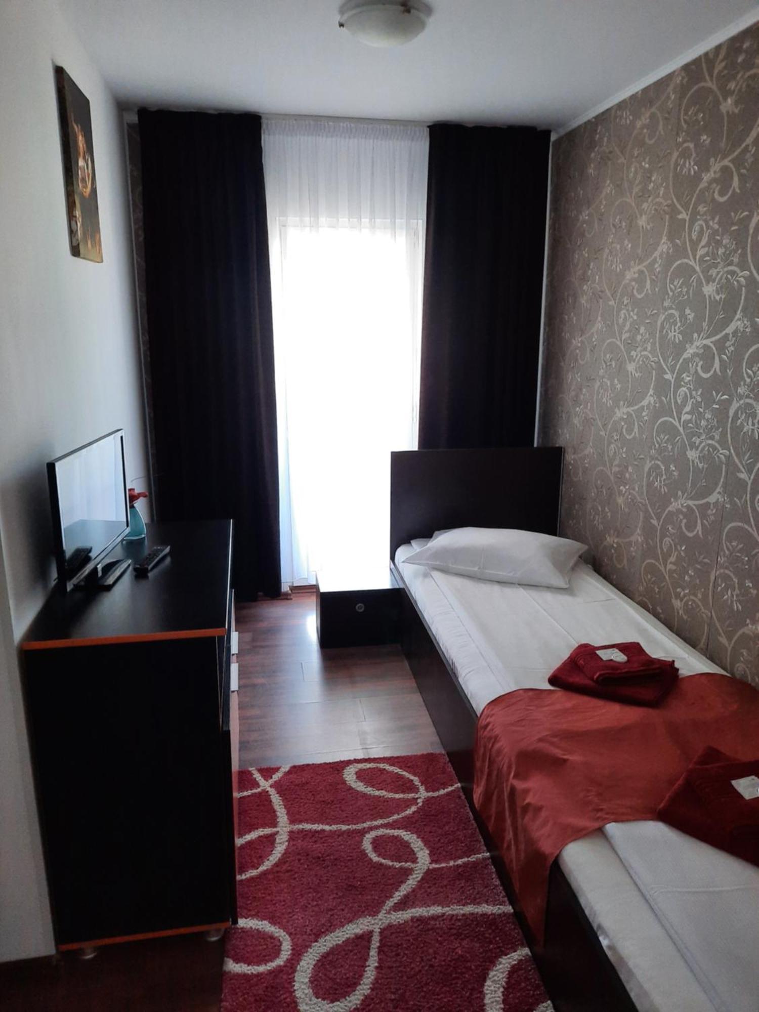 Pensiunea D&D Făgăraş Habitación foto